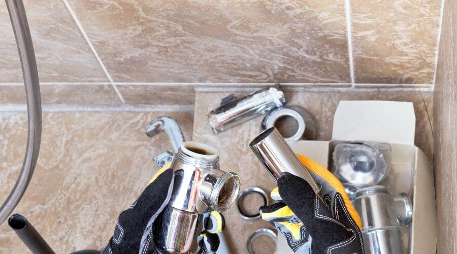 Professional gutter cleaning in Bronson, IA
